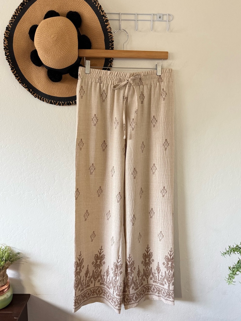 NYCC Tan Boho Print Pull On Wide Leg Pants Size Small